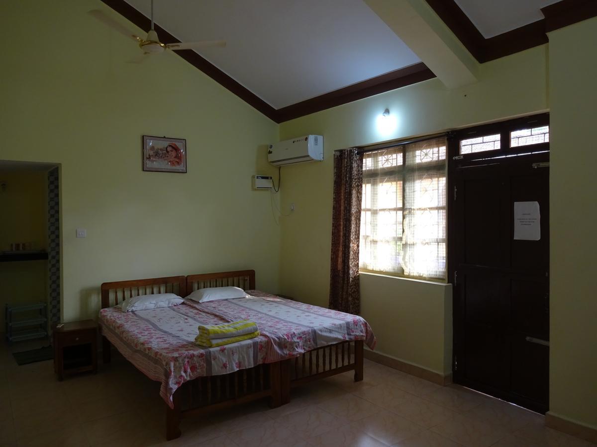 Lobo's Guesthouse Cavelossim Extérieur photo